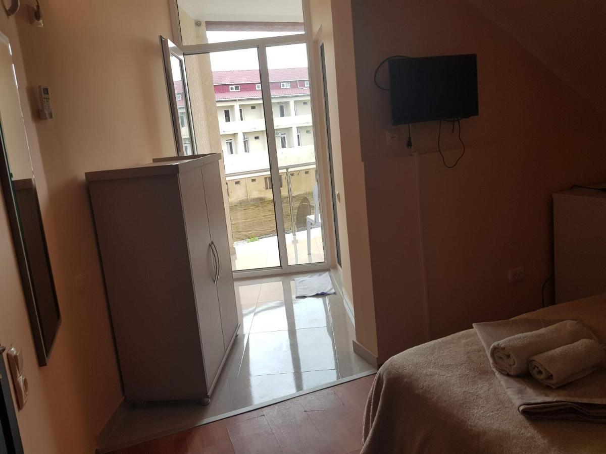 Imeri Hotel Ureki Buitenkant foto